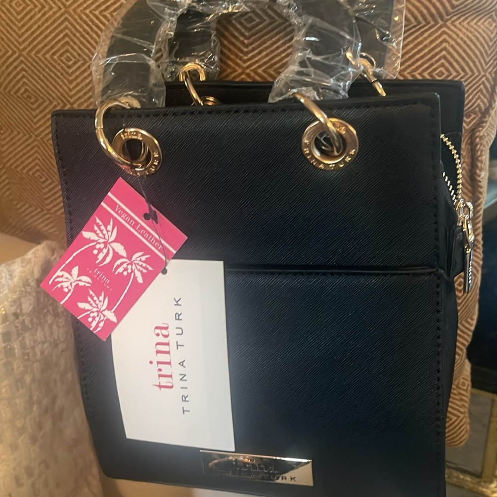💕💕SOLD💕💕SOLD💕💕SOLD💕💕Trina Turk Black Vegan Leather Crossbody. NWT
